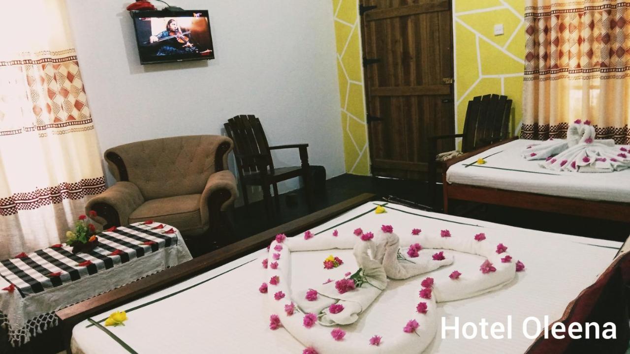 Oleena Home Stay Хабарана Екстериор снимка