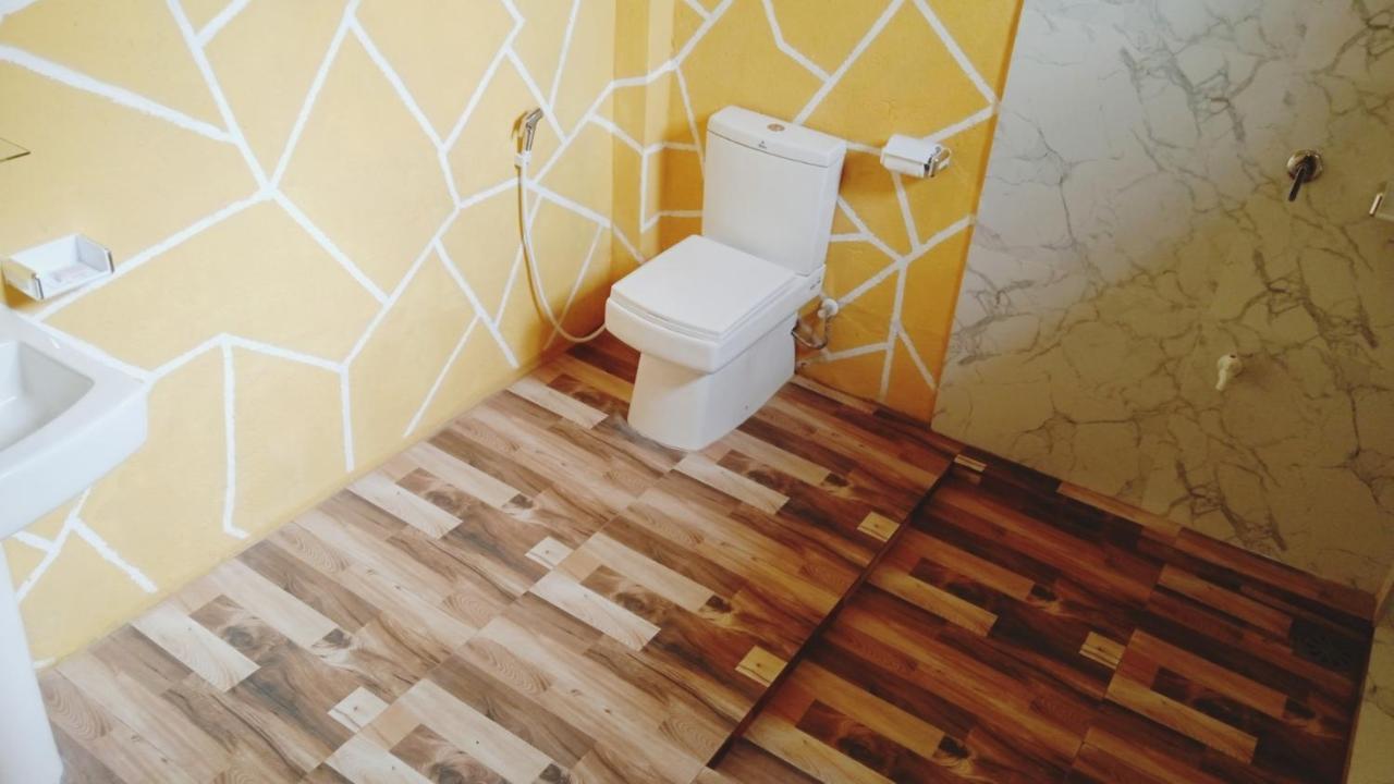 Oleena Home Stay Хабарана Екстериор снимка